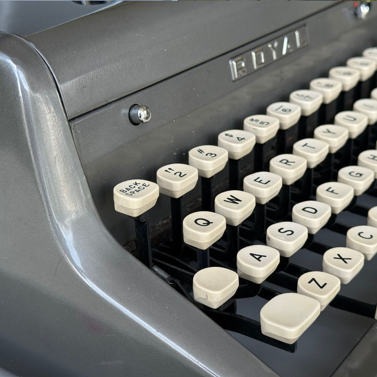1950s Royal Quiet De Luxe — Rare Glossy Charcoal