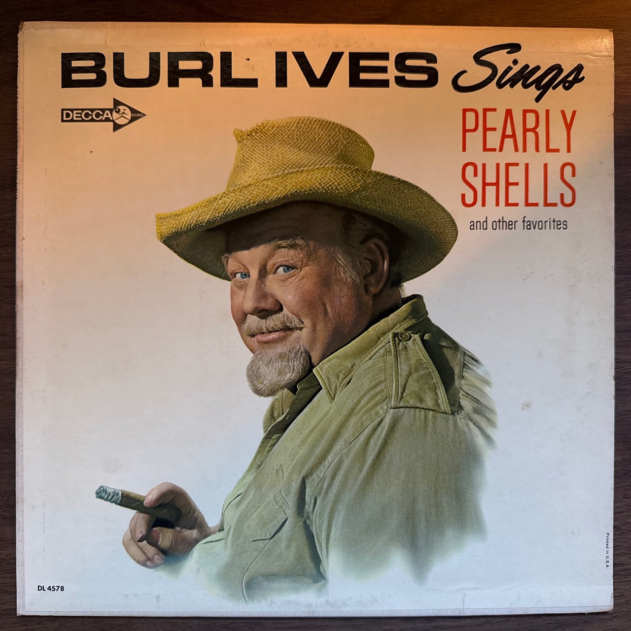 Cover of Pearly Shells and Other Favorites by Burl Ives