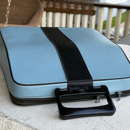 Olivetti Lettera 22   Blue .