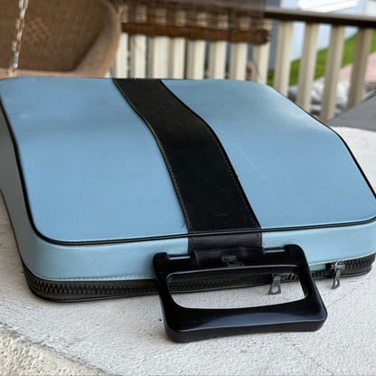 Olivetti Lettera 22   Blue .