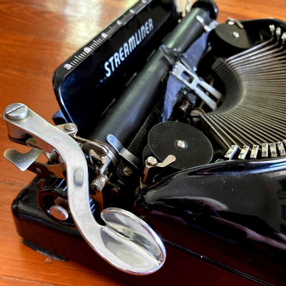 1941 Remington Rand Streamliner Portable Typewriter