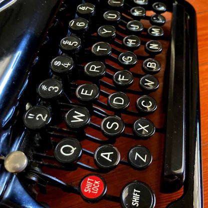 1941 Remington Rand Streamliner Portable Typewriter