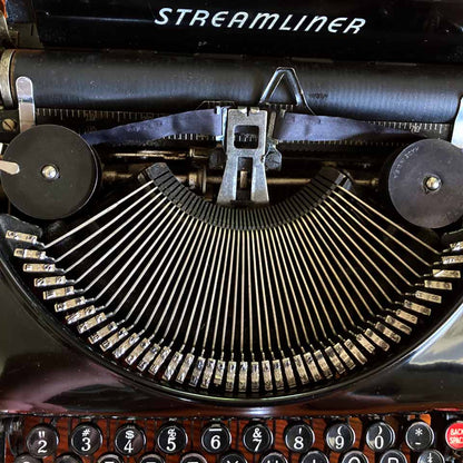 1941 Remington Rand Streamliner Portable Typewriter