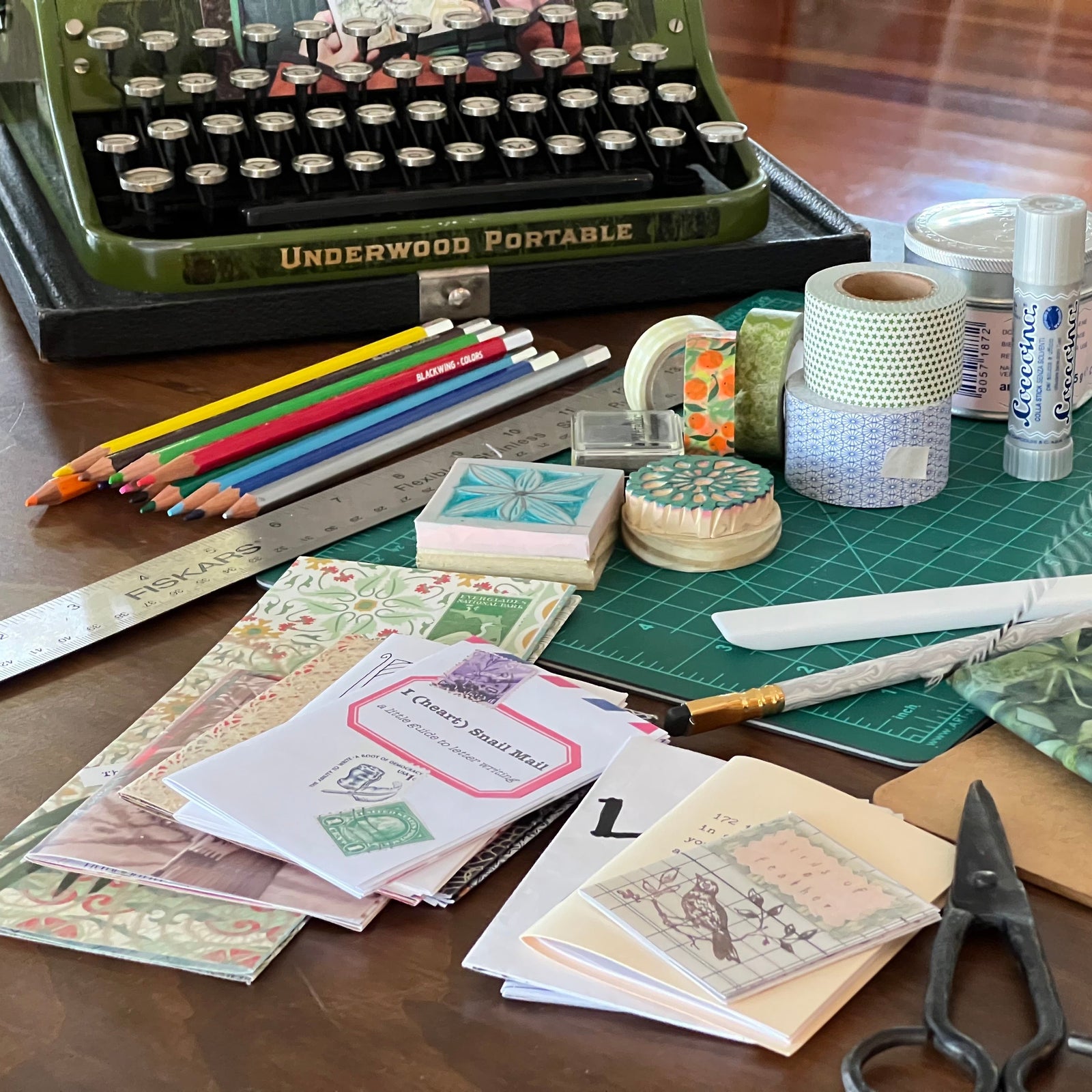 The Paper Seahorse Classes May 27th 1:30p - 3:30p Gratitude Zine