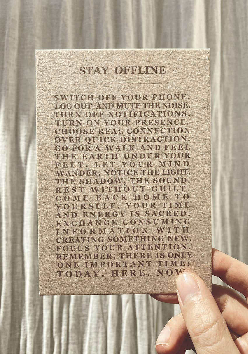 Anna Cosma STAY OFFLINE - SWITCH OFF YOUR PHONE... - POSTCARD